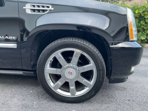 2011 Cadillac Escalade Premium