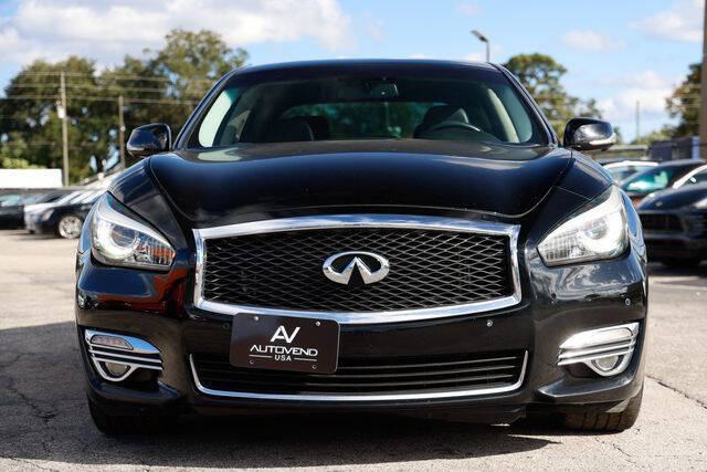 2017 Infiniti Q70 3.7