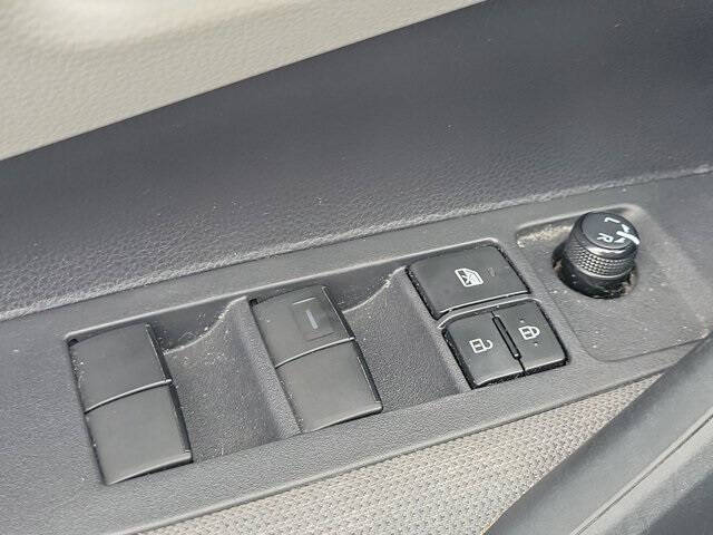 2020 Toyota Corolla Hybrid LE