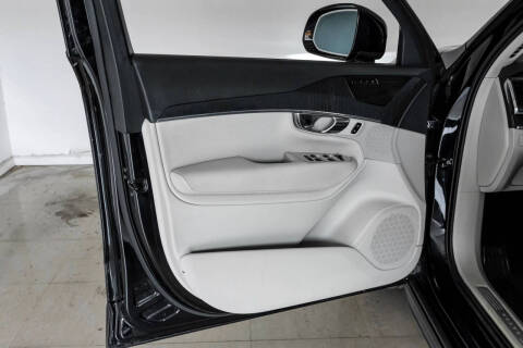 2020 Volvo XC90 T5 Momentum