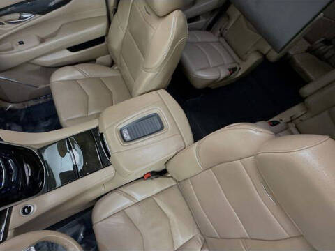 2020 Cadillac Escalade Platinum