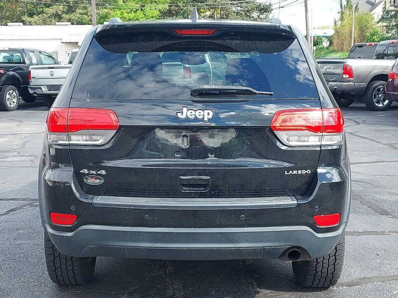 2017 Jeep Grand Cherokee Laredo
