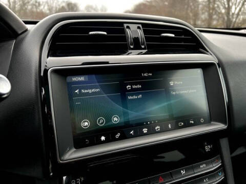 2020 Jaguar F-PACE 25t Premium