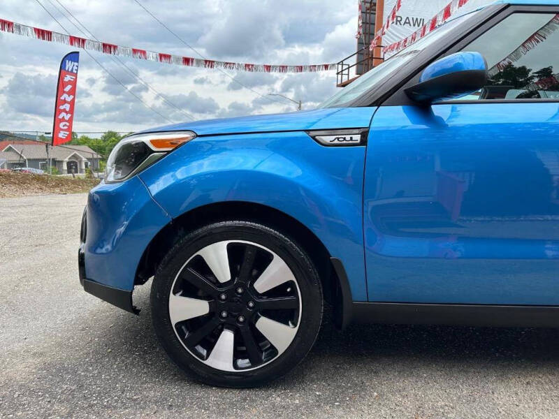 2016 Kia Soul +