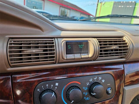 2002 Chrysler Sebring LXi