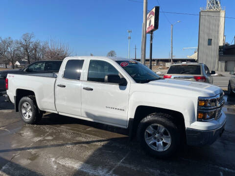 2014 Chevrolet Silverado 1500 for sale at El Rancho Auto Sales in Des Moines IA