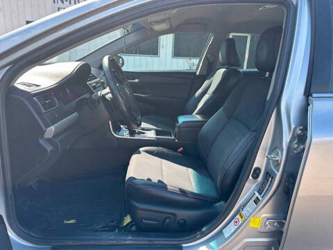 2017 Toyota Camry LE