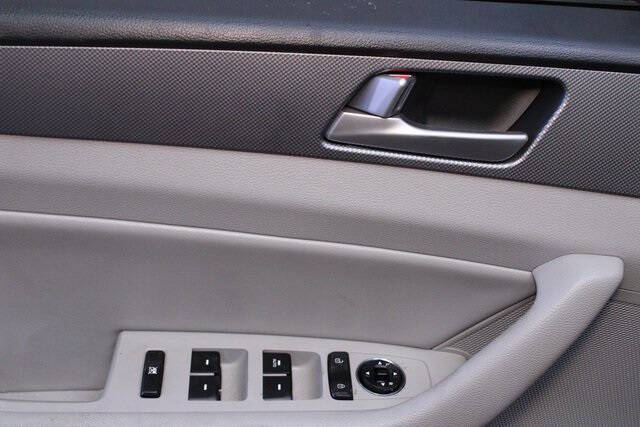 2016 Hyundai Sonata Hybrid SE