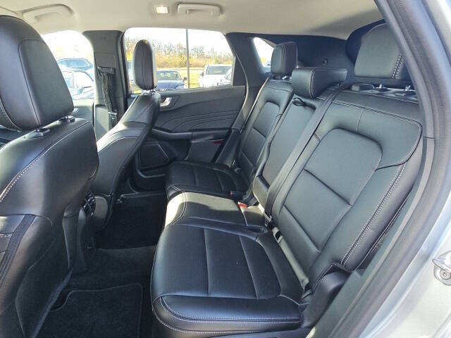 2023 Ford Escape Hybrid Platinum