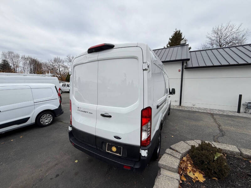 2023 Ford Transit 250