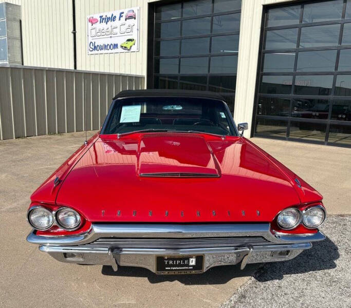 1964 Ford Thunderbird