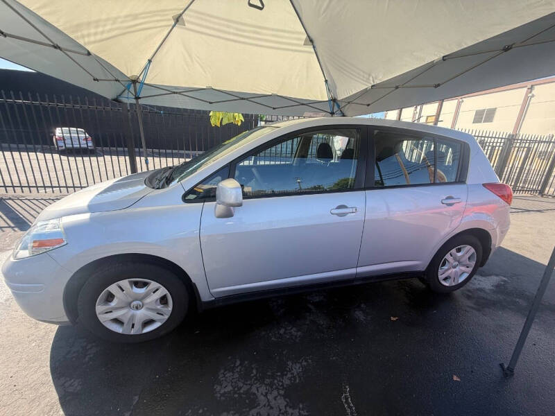2011 Nissan Versa 1.8 S