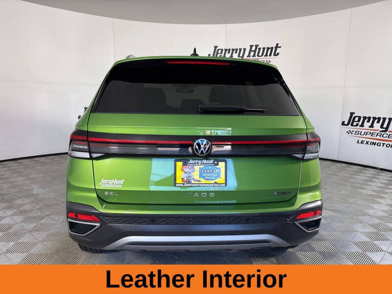 2025 Volkswagen Taos SEL 4Motion