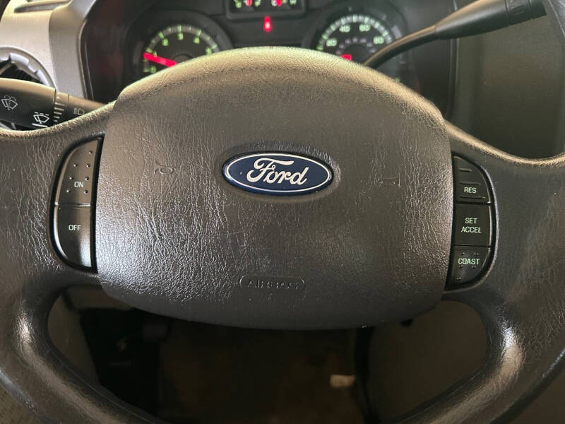 2014 Ford E-Series E-350 SD XLT