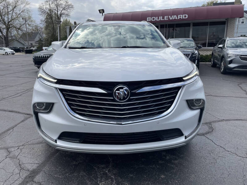2024 Buick Enclave Essence