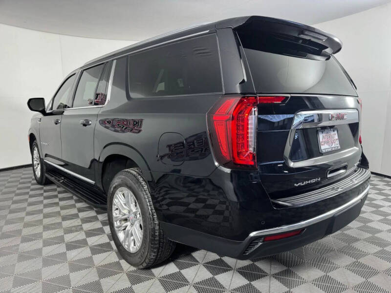 2022 GMC Yukon XL SLT