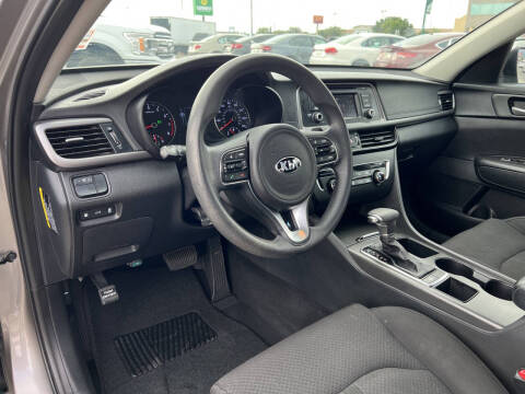 2016 Kia Optima LX