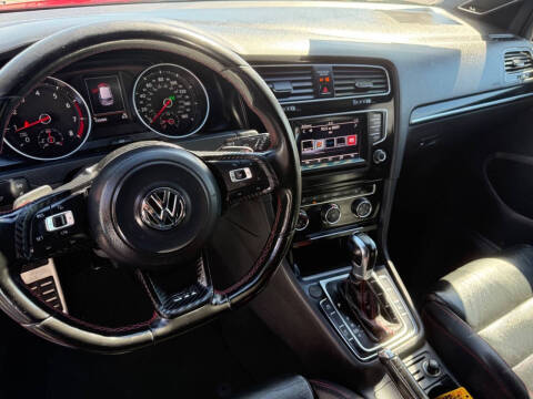 2015 Volkswagen Golf GTI SE