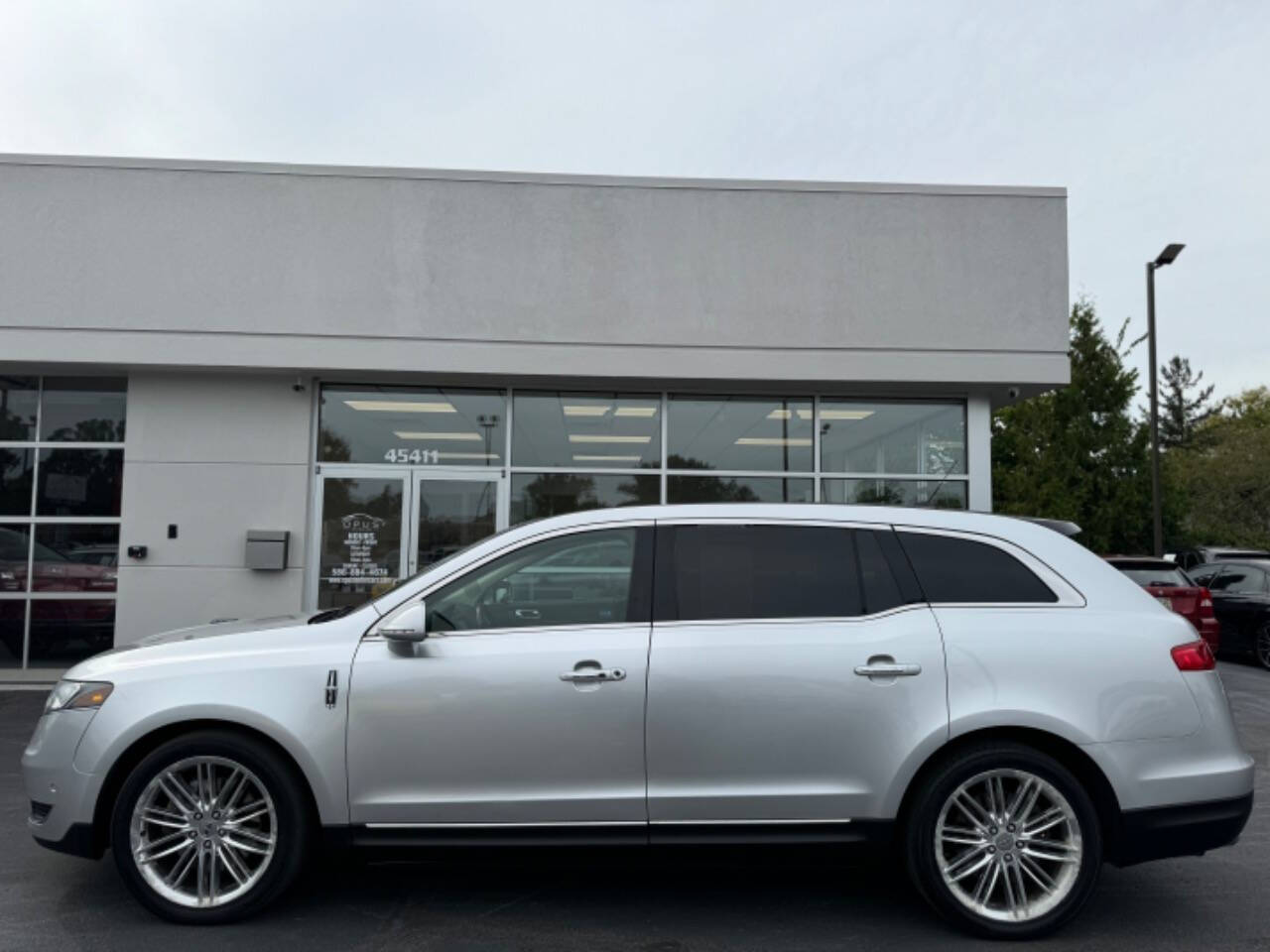 2013 Lincoln MKT for sale at Opus Motorcars in Utica, MI