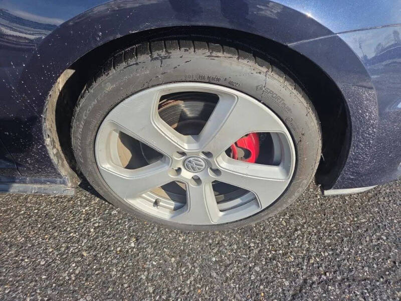 2017 Volkswagen Golf GTI S