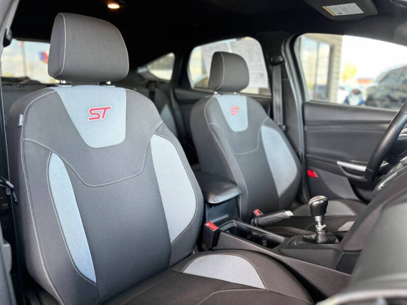 2017 Ford Focus ST