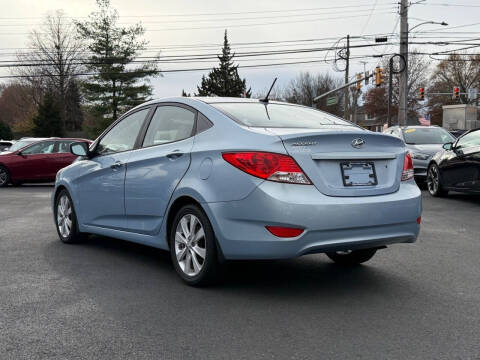 2013 Hyundai Accent GLS