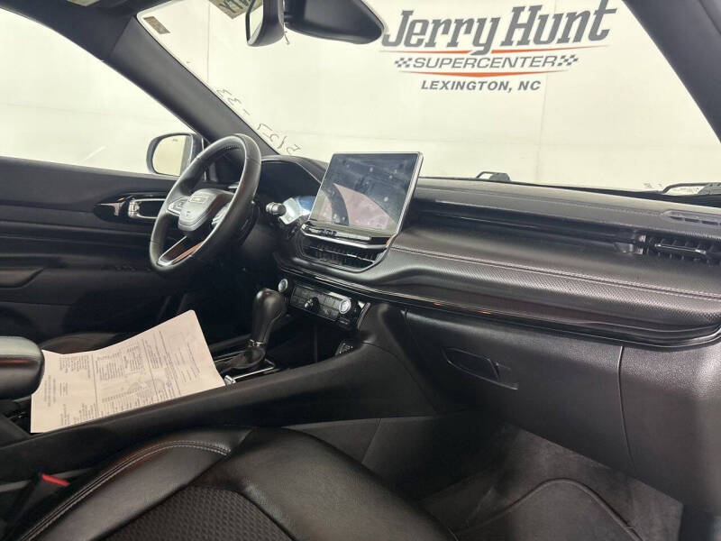 2023 Jeep Compass Altitude