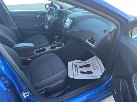 2017 Chevrolet Cruze LT Auto