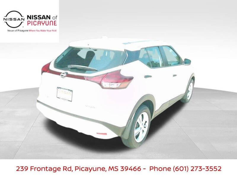 2025 Nissan Kicks Play S