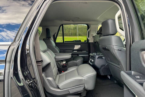 2026 Ford Expedition MAX Active