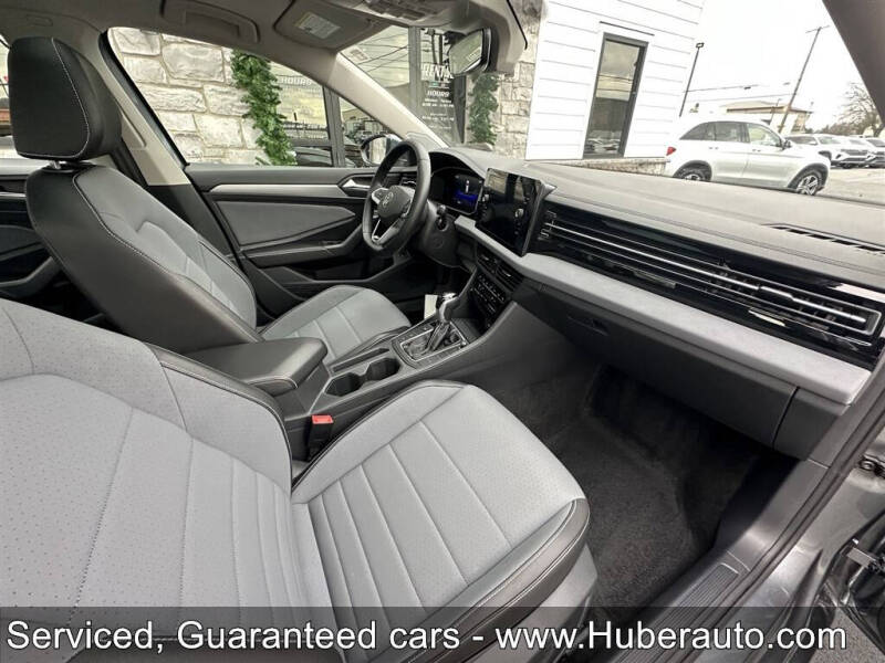 2025 Volkswagen Jetta SE