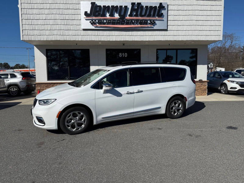 2022 Chrysler Pacifica for sale at Jerry Hunt Supercenter in Lexington NC