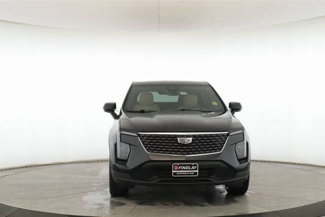 2024 Cadillac XT4 Luxury