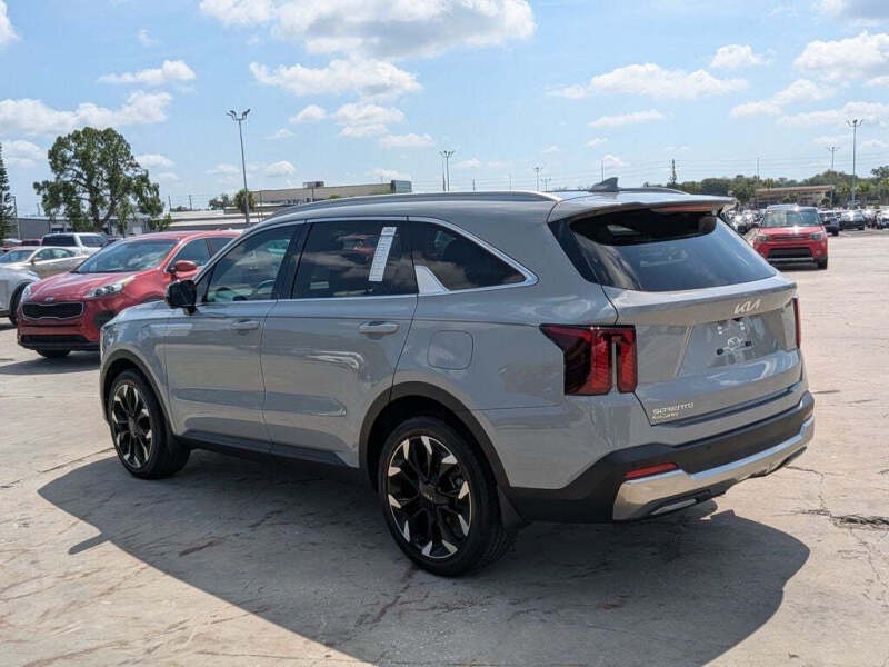 2025 Kia Sorento SX