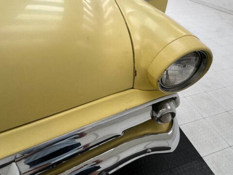 1954 Ford Crestline