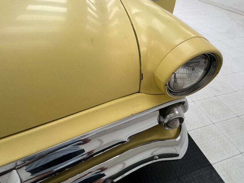 1954 Ford Crestline