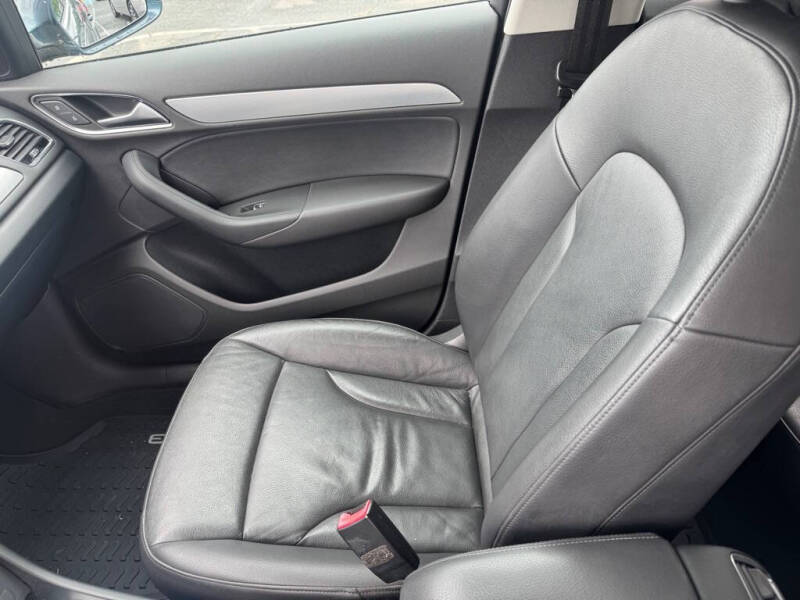 2016 Audi Q3 2.0T quattro Premium Plus