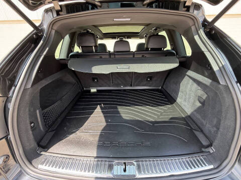 2014 Porsche Cayenne Platinum