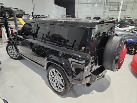 2024 Land Rover Defender 110 V8 P525