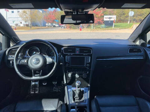 2016 Volkswagen Golf R