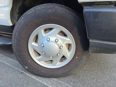 2010 Ford E-Series E-250