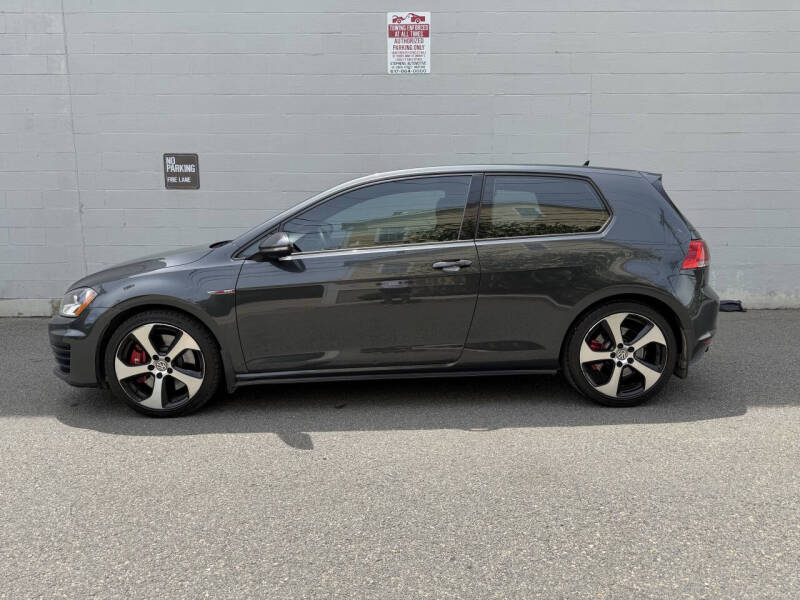2016 Volkswagen Golf GTI SE