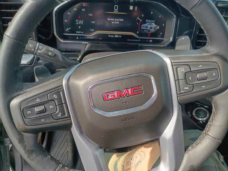 2025 GMC Sierra 1500 SLT