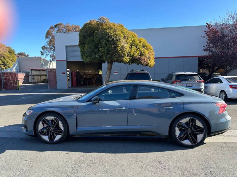 2024 Audi RS e-tron GT quattro