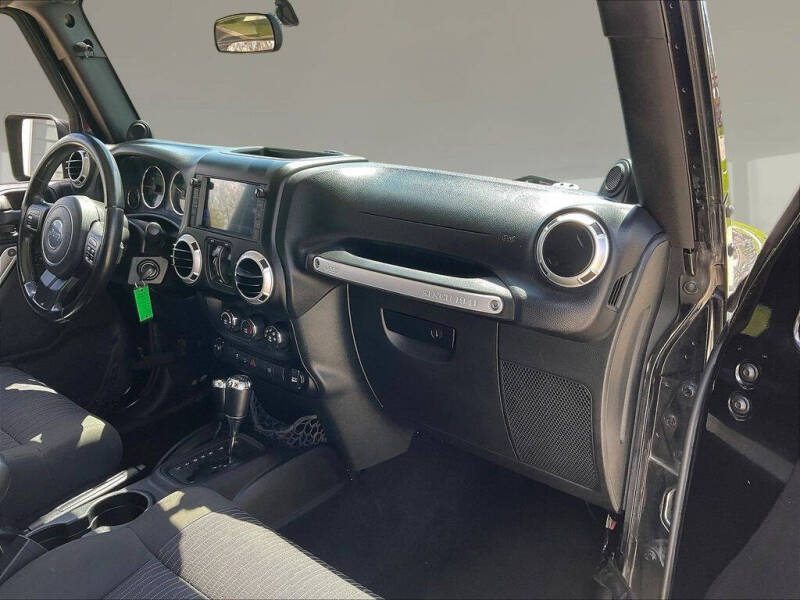 2011 Jeep Wrangler Unlimited Sahara