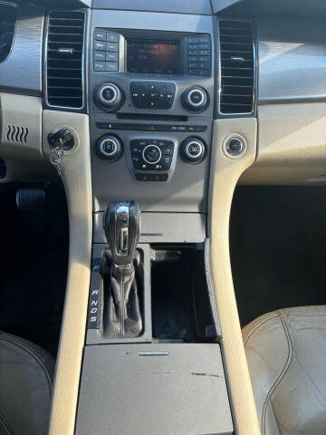 2013 Ford Taurus SEL