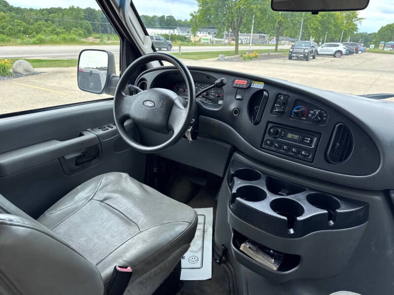 2008 Ford E-Series E-150