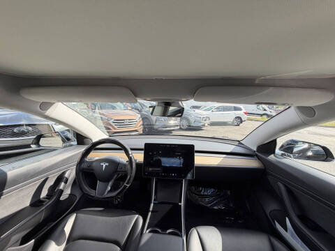 2020 Tesla Model 3 Standard Range Plus
