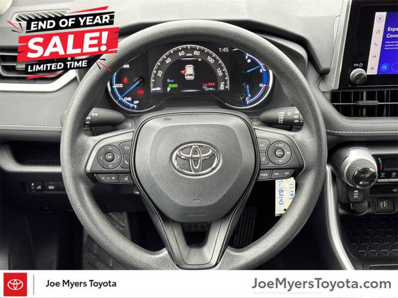 2025 Toyota RAV4 Hybrid LE