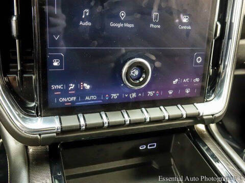 2025 GMC Yukon Elevation